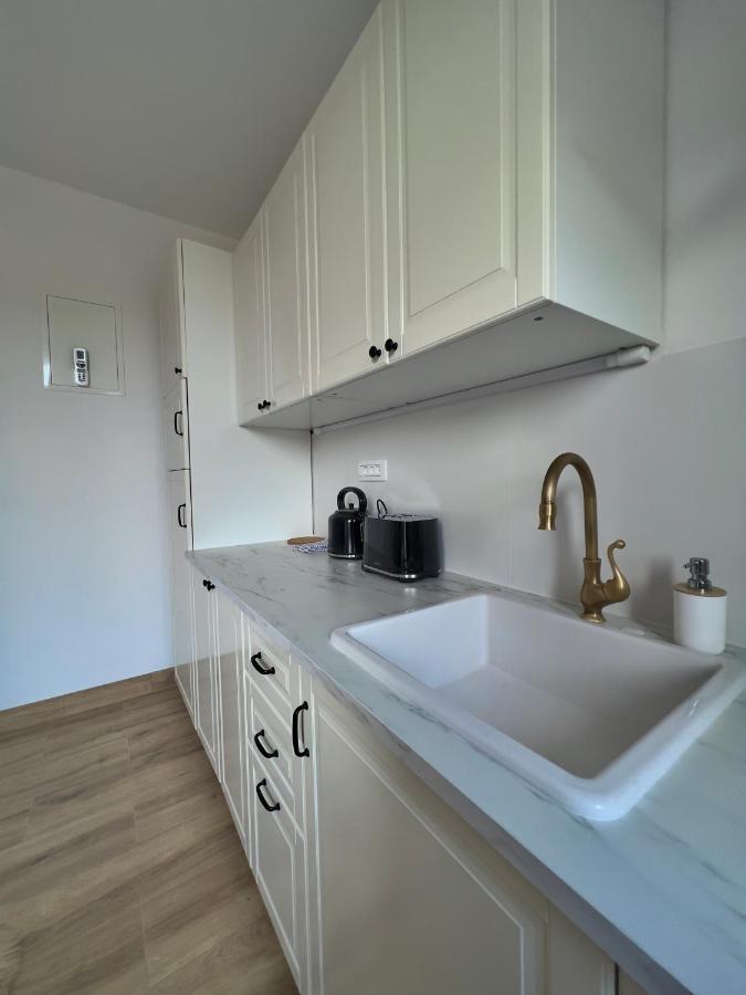 Villa Romana - Free Private Parking ลูบลิยานา ภายนอก รูปภาพ
